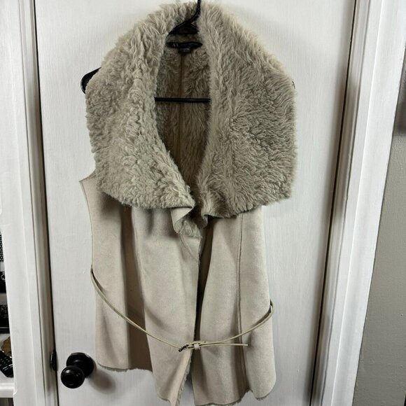 Armani Exchange faux fur and suede cream vest.  Belt.  Size L - Picture 1 of 7